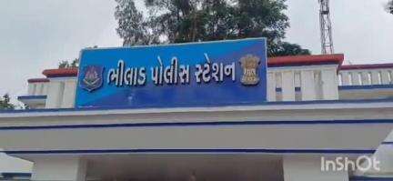 ઉમરગામ: ઉમરગામ તાલુકાના જંબુરી ચેકપોસ્ટથી કારમાં વિદેશી દારૂ સાથે એક ઈસમ ઝડપાયો