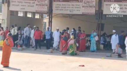 मिरज: सांगली ते मिरज रेल्वे स्थानक दरम्यान एसटी बस मधून निघालेल्या एका प्रवाशाची चार लाख सत्तार हजार रुपयांची  रोकड केली लंपास