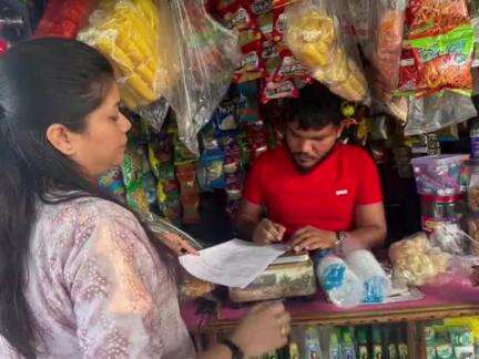 अभनपुर: थाना क्षेत्र अभनपुर अंतर्गत आमनेर में आबकारी टीम की कार्रवाई, एक आरोपी के पास से अवैध शराब की गई ज़ब्त