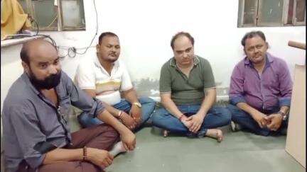 पाली: केशव नगर के निकट 2 अलग-अलग स्थानों पर दबिश देकर जुआ खेल रहे 8 लोगों को पुलिस ने हिरासत में लिया, ₹66,470 किए जब्त