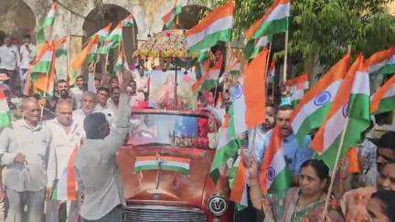 વાંકાનેર: વાંકાનેર શહેર તથા તાલુકા ભાજપ દ્વારા ઓપરેશન સિંદૂરની સફળતાની ઉજવણીના ભાગરૂપે ભવ્ય તિરંગા યાત્રા યોજાઇ