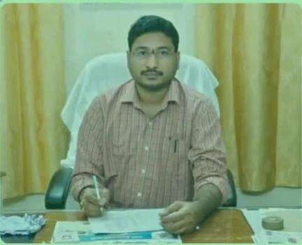 మణుగూరు: మణుగూరుకు నూతన తాసిల్దారుగా నిన్న జరిగిన జిల్లా రెవెన్యూ అంతర్ బదిలీలు అద్దంకి నరేష్ నియమితులయ్యారు