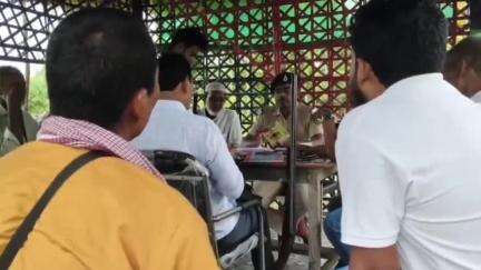 दिघलबैंक: कोढ़ोबारी थाना परिसर में शस्त्रों का भौतिक सत्यापन किया गया, राजस्व अधिकारी भी हुए शामिल
