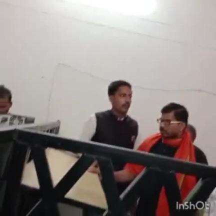 ऊंचाहार: ऊंचाहार तहसील में नायब तहसीलदार की न्यायालय की कार्यशैली पर अधिवक्ता ने उठाए सवाल, बहस का वीडियो हुआ वायरल