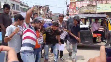 করিমগঞ্জ: পাকিস্তানকে সমর্থন করে তুর্কি, শ্রীভূমিতে তুর্কির সামগ্রী বয়কটের ডাক দিল হিন্দু রক্ষী দল