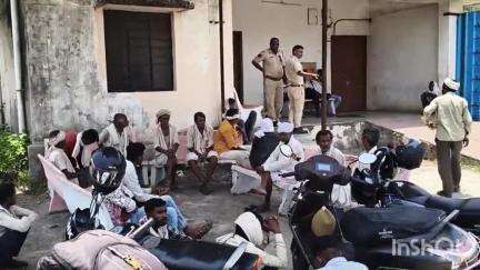 प्रतापगढ़: पुंगातालाब में ससुराल में विवाहिता ने लगाया फंदा, पति ने दरवाजा तोड़ा तो चल रही थीं सांसें, डॉक्टरों ने किया मृत घोषित