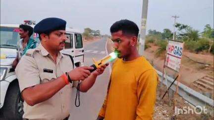 दुर्ग: दुर्ग पुलिस ने सार्वजनिक स्थल पर शराब सेवन के खिलाफ विशेष अभियान चलाया, 2 दिनों में 51 लोगों पर की कार्रवाई