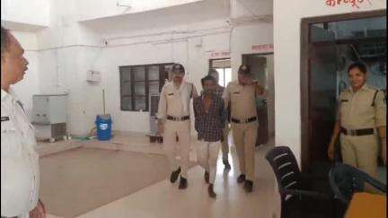 उचेहरा: संकट मोचन मंदिर उचेहरा मे हुई चोरी का उचेहरा पुलिस ने किया खुलासा, आरोपी को गिरफ्तार कर किया न्यायालय में पेश