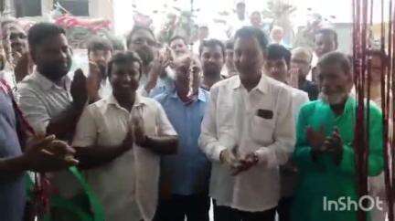 হরিশ্চন্দ্রপুর ২: বেজপুরা এলাকায় একটি ইলেকট্রিক দোকানের আনুষ্ঠানিকভাবে উদ্বোধন করলেন তৃণমূল নেতৃত্ব সহ জনপ্রতিনিধিরা