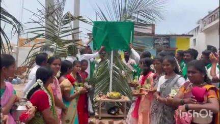 ಸಿಂಧನೂರು: ತಾಲೂಕಿನ ಕಲಮಂಗಿ ಗ್ರಾಮದಲ್ಲಿ ಕರುನಾಡ ಹಸಿರು ಸೇನಾ ಸಂಘ ನಾಮಫಲಕ ಉದ್ಘಾಟನೆ ಮಹಿಳೆಯರಿಂದ ವಿಶೇಷ ಪೂಜೆ