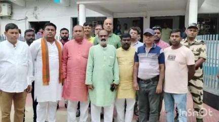 রতুয়া ২: রতুয়ার ব্লক প্রশাসনের দ্বারস্থ হলেন বিজেপির তিন বিধায়ক সহ সংগঠনিক জেলা নেতৃত্ব