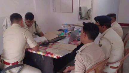 कोचाधामन: अंचल पुलिस निरीक्षक ने बिशनपुर थाने का किया औचक निरीक्षण, दिए आवश्यक दिशा-निर्देश