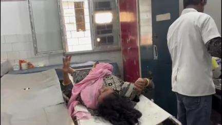 जमुआ: घोरोंजो में बाइक-टेंपो की टक्कर, टेंपो पलटने से 4 घायल, सदर अस्पताल में इलाज जारी