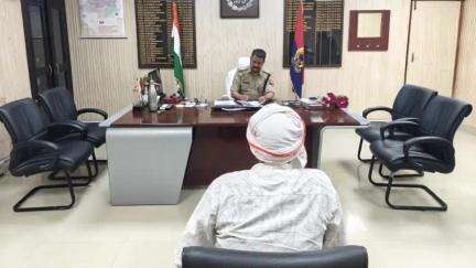 मंझनपुर: मंझनपुर पुलिस कार्यालय में एसपी की अध्यक्षता में जनसुनवाई का आयोजन, कई शिकायतों का हुआ निस्तारण