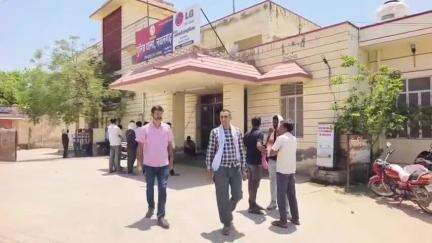 नवलगढ़: मर्चेंट नेवी में कार्यरत युवक की संदिग्ध परिस्थितियों में हुई मौत, नवलगढ़ में शव लेने से परिजनों ने किया इनकार