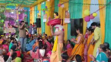 पौड़ी: गहड में आयोजित श्रीमद् भागवत कथा में कृष्ण जन्मोत्सव झांकी का आयोजन, कथा व्यास ने सुनाया कृष्ण जन्म व जीवन का सार