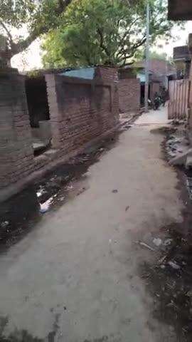 Nagla soti rasidpur kanaita ke pass yah nariyan itni gandi hai yahan Koi sab Koi Safai karne nahin aata dabri collected