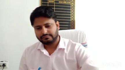 अररिया: जिला नियोजन पदाधिकारी ने फेसबुक लाइव के माध्यम से श्रम संसाधन विभाग की जानकारी दी
