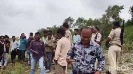 हसनपुर: काले-जगन्नाथपुर ढाला के बीच करेह नदी किनारे मिला अज्ञात युवक का शव, हत्या की आशंका