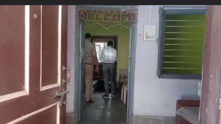 रायगढ़: कसेर पारा में घर के भीतर बुजुर्ग दंपति की मिली लाश, घटना का जायजा लेने मौके पर पहुंचे पुलिस अधीक्षक