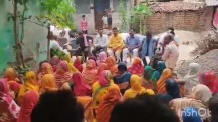 मोहनपुर: बघड़ा पंचायत में महिला जन चौपाल का आयोजन, विधायक भी रहे उपस्थित