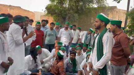 बिलारी: भारतीय किसान यूनियन भानू का कुंदरकी बिजली घर पर चल रहा धरना समाप्त, जर्जर बिजली के तार की समस्या का किया समाधान