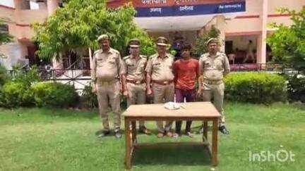 इगलास: इगलास पुलिस ने चोरी के सामान के साथ एक अभियुक्त को गिरफ्तार कर जेल भेजा