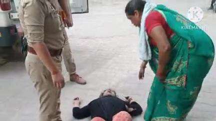 प्रतापगढ़: कुंदनपुर गांव से गुजरी शारदा सहायक नहर के किनारे बेहोशी की हालत में मिली नशे में धुत महिला, सीएचसी में किया जमकर हंगामा