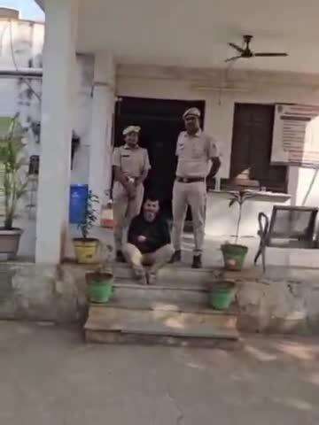 पिंडवाड़ा: पिंडवाड़ा पुलिस ने दो अलग-अलग कार्रवाई में गांजे के साथ एक आरोपी को गिरफ्तार किया और अवैध बजरी से भरे ट्रैक्टर को ज़ब्त किया