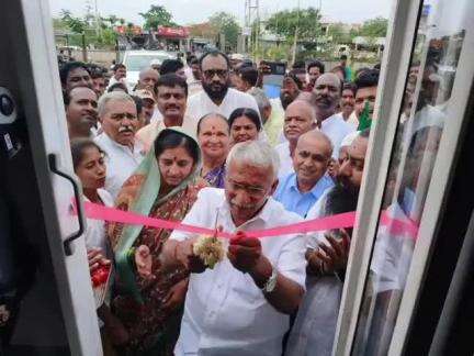 ಮುಧೋಳ: ನಗರದಲ್ಲಿ ಸಂಚಾರಿ ಆರೋಗ್ಯ ಘಟಕ ಉದ್ಘಾಟಿಸಿದ ಸಚಿವ ಆರ್.ಬಿ. ತಿಮ್ಮಾಪೂರ್