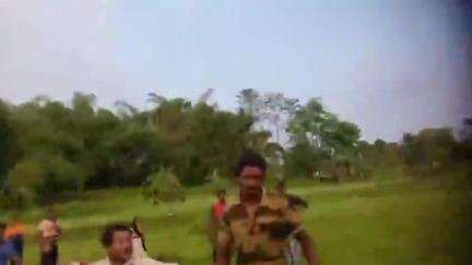 ময়নাগুড়ি: সোনাখালী এলাকায় উদ্ধার হল একটি বিশাল আকারের অজগর, অজগর দেখতে  ভিড় স্থানীয়দের