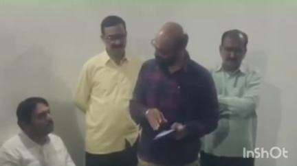 पलूस: पलूस तालुक्यातील अंकलखोप येथे मगरीच्या हल्ल्यात मृत झालेल्या युवकाच्या कुटूंबियांना शासकीय मदत