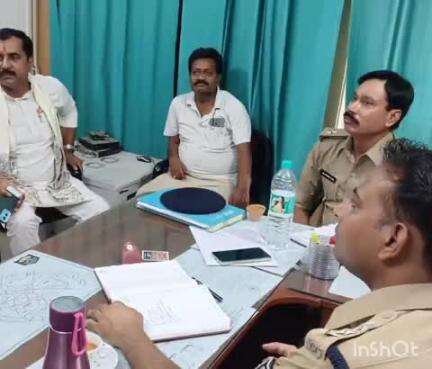 दलसिंहसराय: दलसिंहसराय में बढ़ते अपराध पर बीजेपी नेता उपेंद्र कुशवाहा ने पुलिस पदाधिकारी के साथ की बैठक