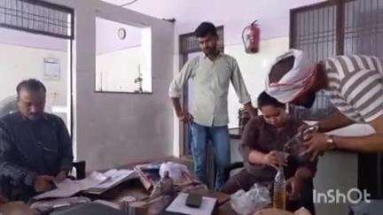 इगलास: इगलास खाद्य एवं सुरक्षा विभाग की टीम ने इगलास में ₹22 लाख 12,500 का मिल्क पावडर किया सीज