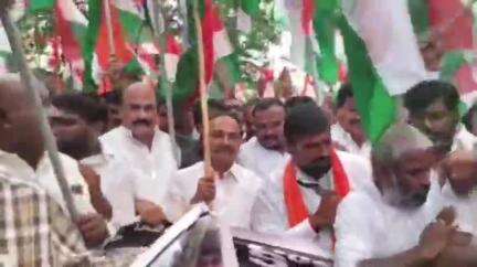 జనగాం: జనగామ జిల్లా కేంద్రంలో జరిగిన తిరంగ ర్యాలీలో పాల్గొన్న ఎంపీ ఈటెల రాజేందర్