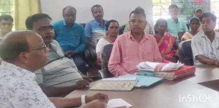 रानीश्वर: रानीश्वर बीडीओ राजेश कुमार सिन्हा ने जन वितरण प्रणाली विक्रेताओं के साथ की समीक्षा बैठक