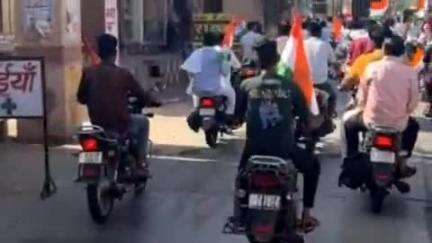 लक्ष्मणगढ़: लक्ष्मणगढ़ कस्बे में तिरंगा यात्रा का आयोजन हुआ, बड़ी संख्या में युवाओं ने लिया भाग