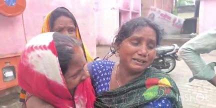 पडरौना: रामकोला क्षेत्र के चंदरपुर में मामूली सड़क दुर्घटना के बाद बाइक सवार युवक की पीट-पीटकर हत्या, पुलिस जांच में जुटी