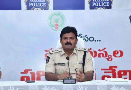 సంతనూతలపాడు: కేసుల ట్రయిల్ లో శిక్షల శాతం పెంచడమే లక్ష్యంగా కోర్ట్ మానిటరింగ్ సిబ్బందితో సమావేశం నిర్వహించిన ప్రకాశం జిల్లా ఎస్పీ