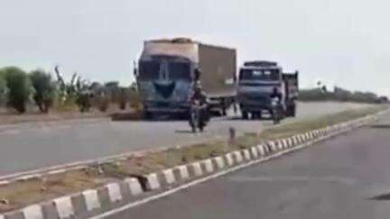 धुळे: देवपूर किसान पाईप फॅक्टरीतून डंपर चोरी देवपूर पोलीसात गुन्हा दाखल
