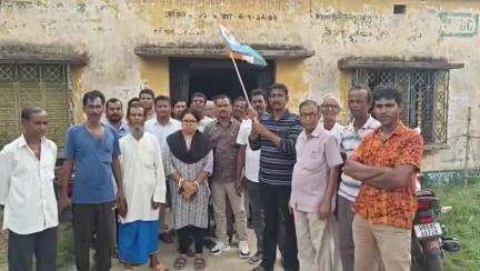 নানুর: ৪বছর পর দেবগ্ৰামে সমবায় নির্বাচনে বিনা প্রতিদ্বন্দ্বিতায় জয়ী তৃণমূল;নির্বাচন নিয়ে আদালতে দ্বারস্থ হওয়ার মন্তব্য BJP
