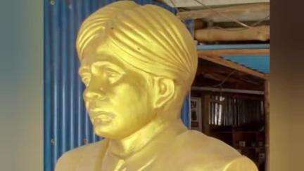 গাজোল: হরিদাস মোড় এলাকায় পঞ্চানন বর্মা স্মারক সমিতির পক্ষ থেকে একাধিক বিষয়ে জরুরী এক সভা অনুষ্ঠিত হয়