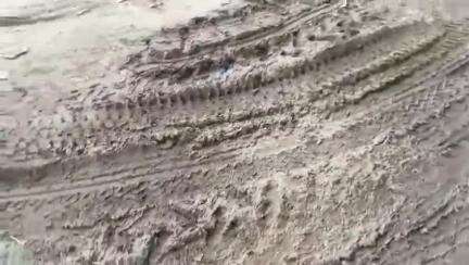 কেশপুর: বোর্ড লাগিয়ে দেওয়া হলেও দীর্ঘদিন ধরে বেহাল পড়ে রয়েছে টাবাগেড়িয়ার কাঁচা রাস্তা, বিডিও অফিসে আরজি #jansamasya