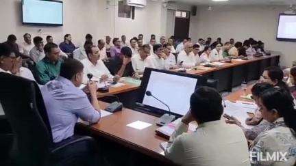 मुरैना: कलेक्टर ने गर्मी में पेयजल समस्या को लेकर जल जीवन मिशन के तहत समाधानों पर अमल के निर्देश दिए