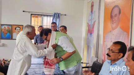হেলেম: গহপুৰত ত্ৰিৰংগা যাত্ৰাৰ কাৰ্যসূচী ৰূপায়নৰ ক্ষেত্ৰত বৈঠক সম্পন্ন বিধায়ক উৎপল বৰাৰ