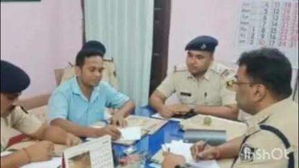 सौर बाज़ार: बैजनाथपुर थाने में लंबित विशेष कांडों की अनुमंडल पुलिस पदाधिकारी ने की समीक्षा