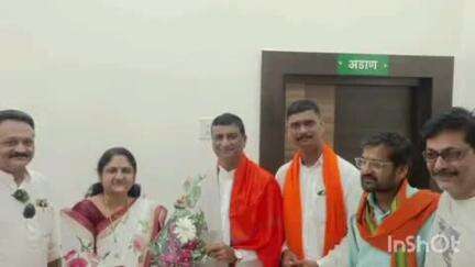 कारंजा: नवनिर्वाचित भाजपा जिल्हाध्यक्ष पुरुषोत्तम चितलांगे यांचा  शहरातील विश्रामगृह येथे सत्कार