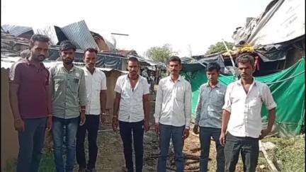गंगधार: जुनी पुवारखेड़ी में आंधी-तूफान से मकानों को हुआ भारी नुकसान, ग्रामीणों ने मुआवजे की मांग की