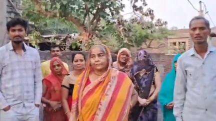 छाता: कस्बा छाता में 20 वर्ष पहले बनी कॉलोनी में मूलभूत सुविधा ने मिलने पर कॉलोनी वासी हुए नाराज किया प्रदर्शन#jansamasya