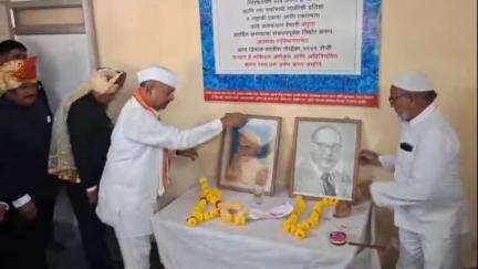 सिल्लोड: आ अब्दुल सत्तार यांच्या हस्ते. महाराष्ट्र दिनानिमित्त राष्ट्रध्वजाला मानवंदना तंबाखू मुक्तीची ही घेण्यात आली शपथ